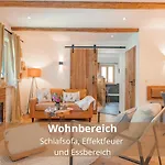 Waldhaeusl Luxurioese Mit Sauna & Whirlpool, Kamin, Balkon Oder Terrasse Mit Bergblick